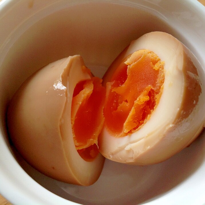 梅しそ風味の味付け卵